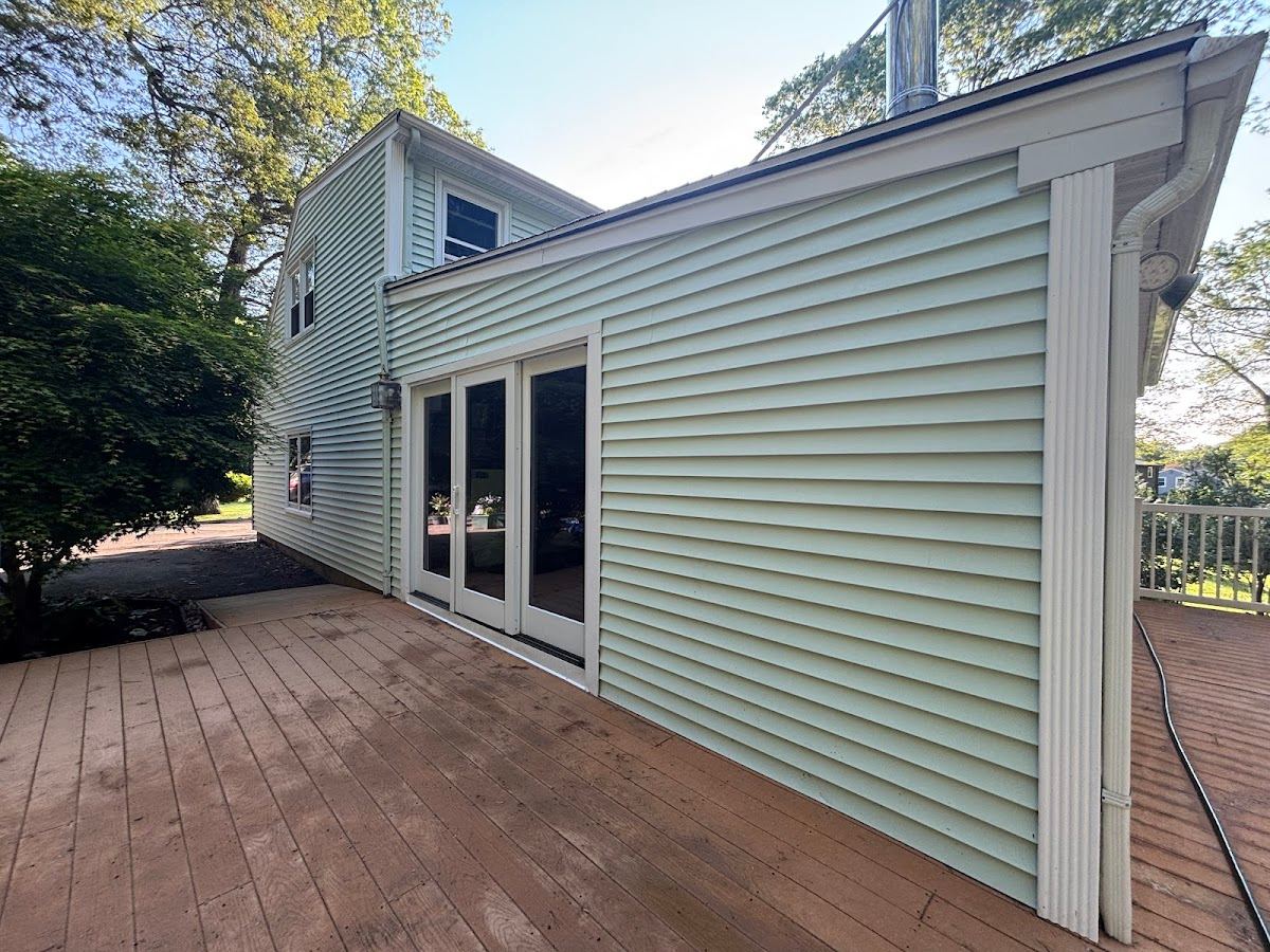 Multi-family property pressure washing in Massachusetts