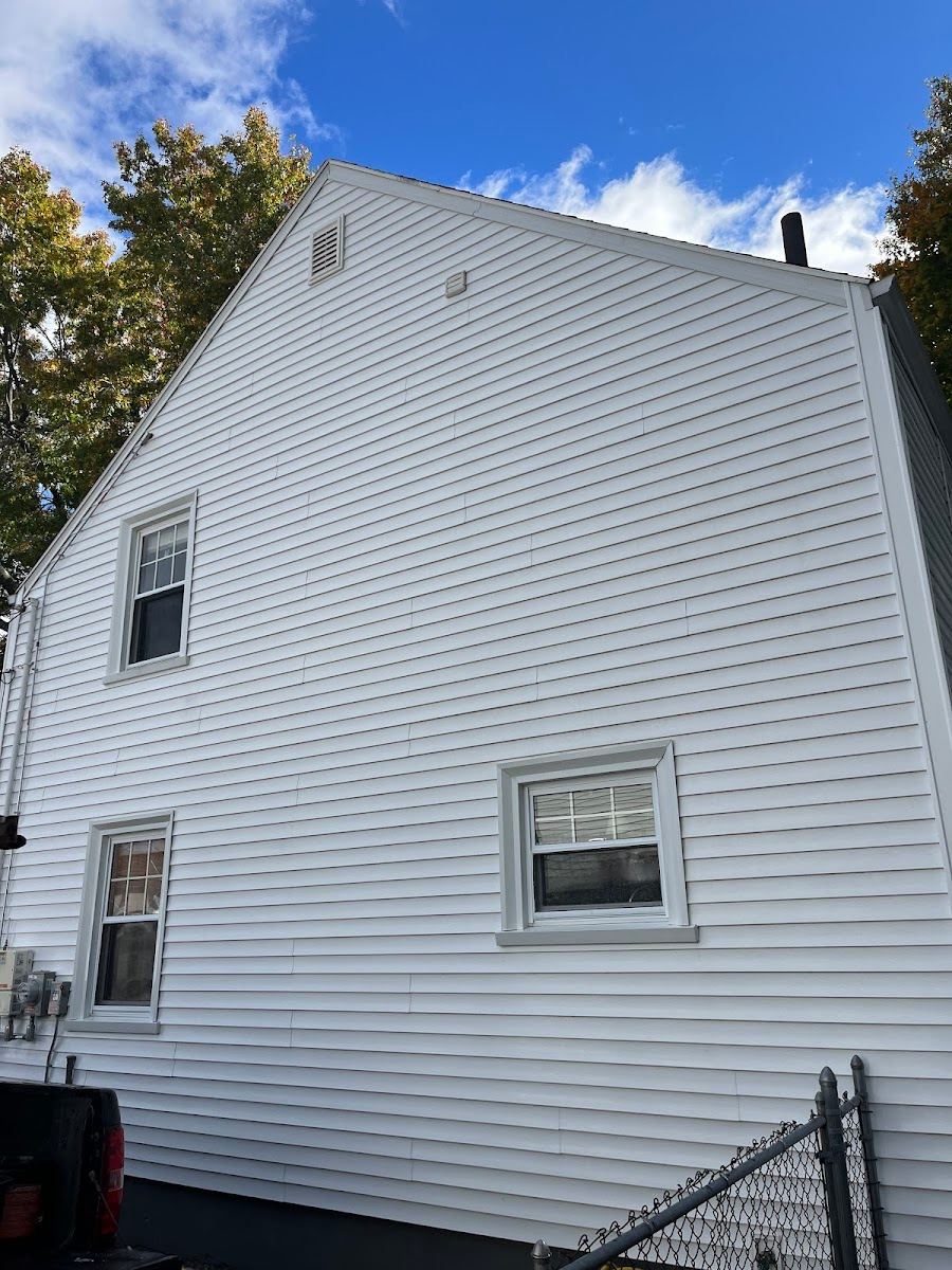 Residential exterior cleaning in Massachusetts